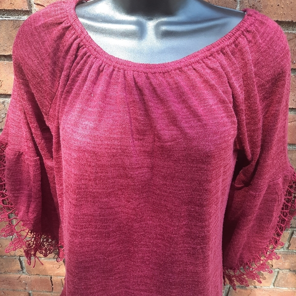 Ladies Boutique Style Tunic Top - Lace sleeves - Size: S/M - Picture 4 of 8